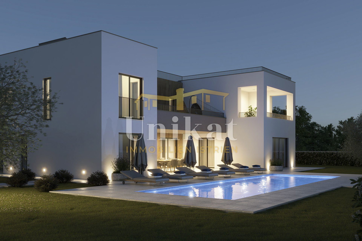 Luksuzna hiša 2,5 km od morja